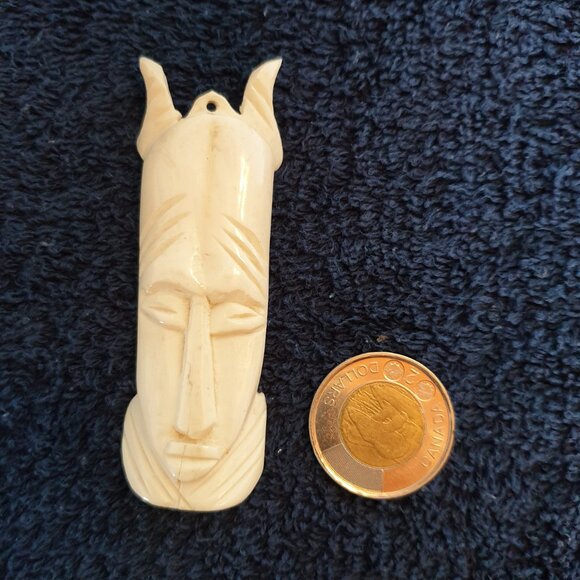 Rare African Vintage Tribal Bone Carved Mask Face Pendants – Set of 2 - Picture 7 of 10